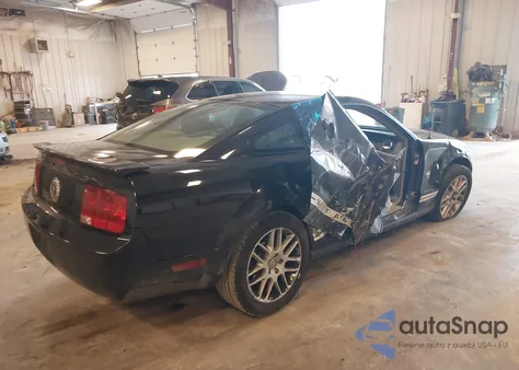 2009 Ford Mustang V6/V6 Premium z USA, uszkodzony, nr VIN 1ZVHT80N595112326